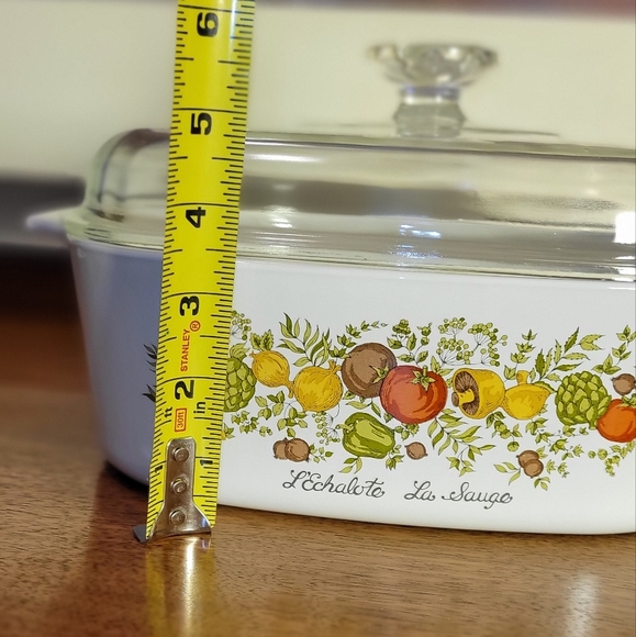 4 Quart Marjolaine Corning Ware Casserole Dish. - Picture 4 of 7